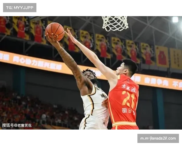 广厦限制对手三分命中率仅30% 外线包夹策略成效显著